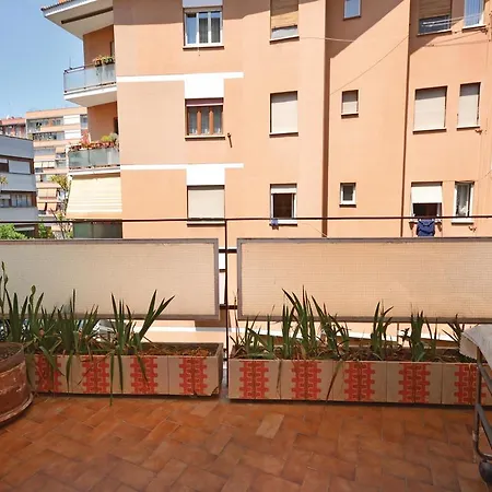 Two-bedroom In Apartman Róma